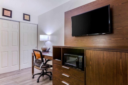 Comfort Suites At Sabino Canyon image 16