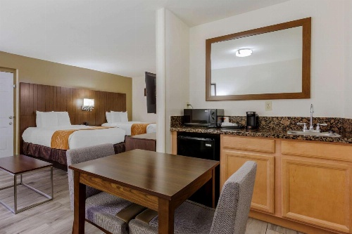 Comfort Suites At Sabino Canyon image 2