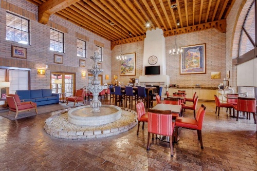 Comfort Suites At Sabino Canyon image 20