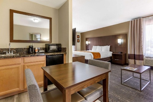 Comfort Suites At Sabino Canyon image 28